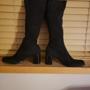 FRANCO SARTO Elegant Black Knee-High Women's Boots Size 8M